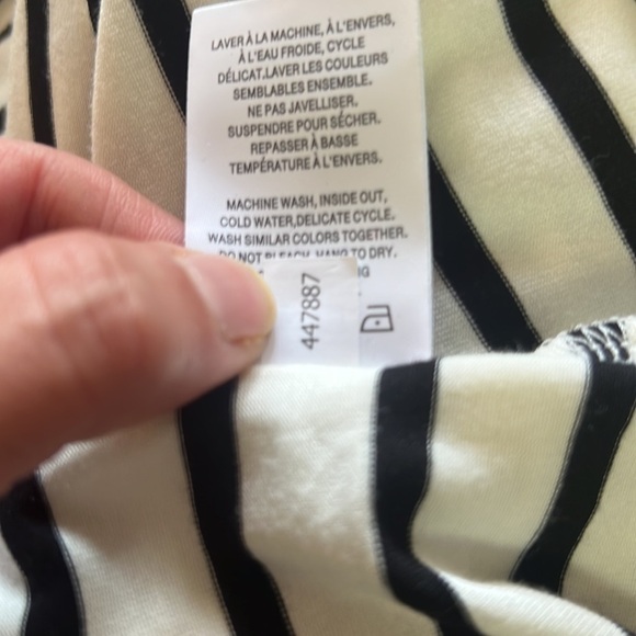 Reitmans White Marshmallow Striped Short Sleeve Tie Front T-Shirt Size XL - Picture 14 of 16